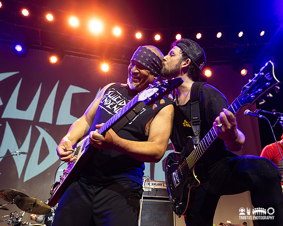 Suicidal Tendencies in concert