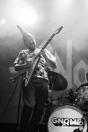 Gnome in concert