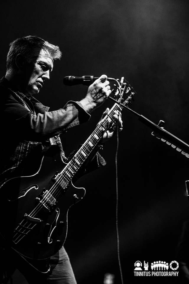 Queens of the Stone Age in concert