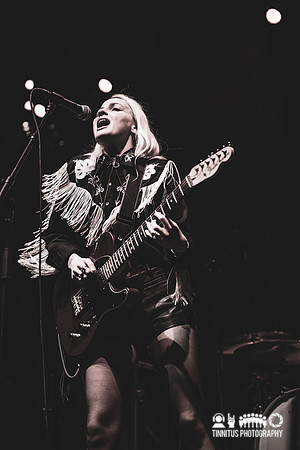 Devora in concert