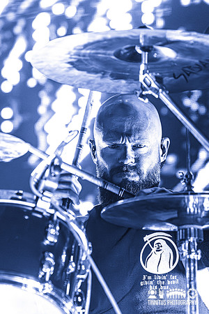 Acid Bath in concert