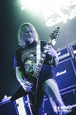 Acid Bath in concert