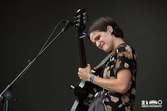 Big Thief in concert