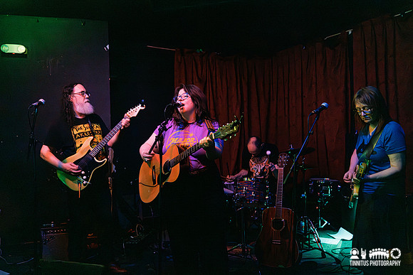 Rose Thomas Bannister in concert