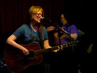 Debby Schwartz in concert
