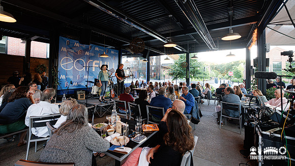 Tanya Donnelly and Chris Brokaw in concert