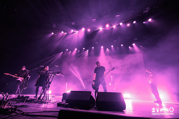 Slowdive in concert