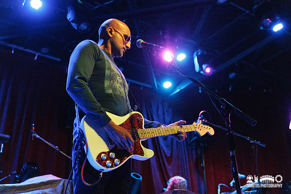 Ravi Shavi in concert