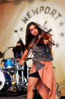 Dove Ellis in concert