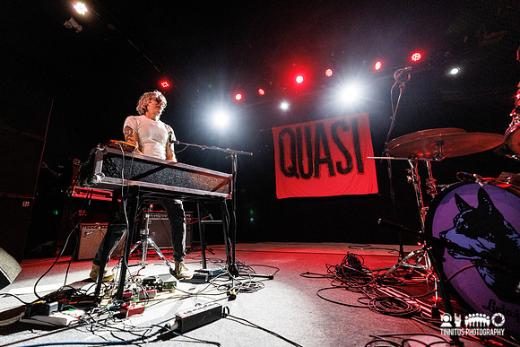 Quasi in concert