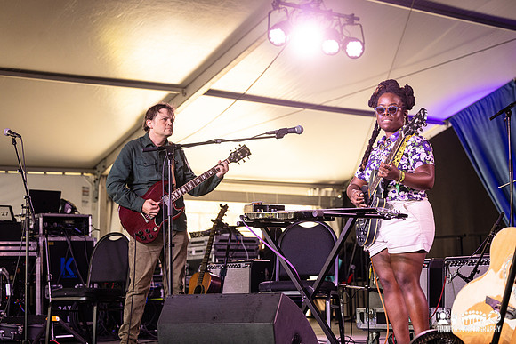 Yasmin Williams and William Tyler in concert