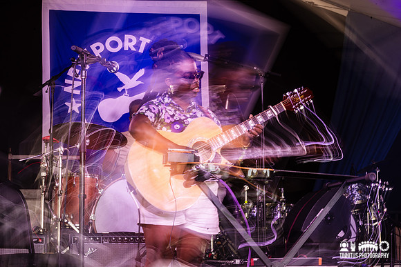 Yasmin Williams and William Tyler in concert