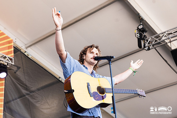 Evan Honer in concert