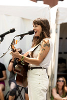 Madi Diaz in concert