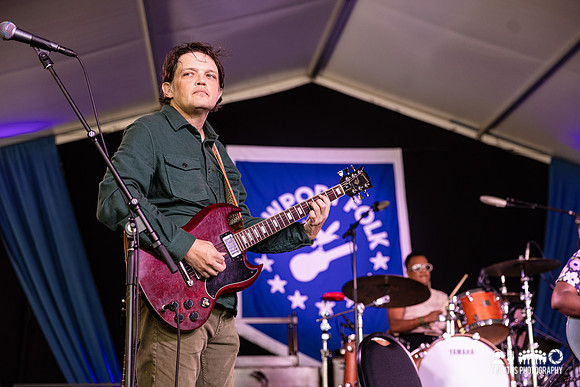 Yasmin Williams and William Tyler in concert