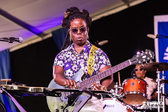 Yasmin Williams and William Tyler in concert
