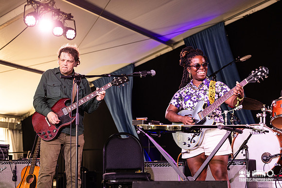 Yasmin Williams and William Tyler in concert