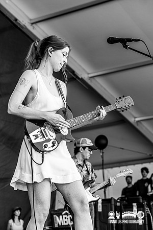 Lizzy McAlpine in concert