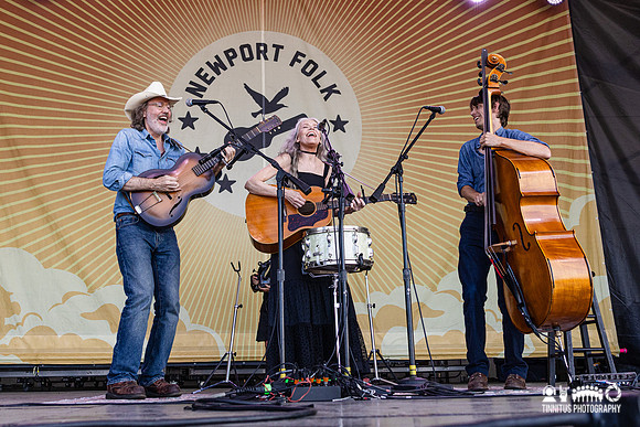 Gillian Welch and David Rawlings play acoustic Grateful Dead at Newport Folk Festival.
