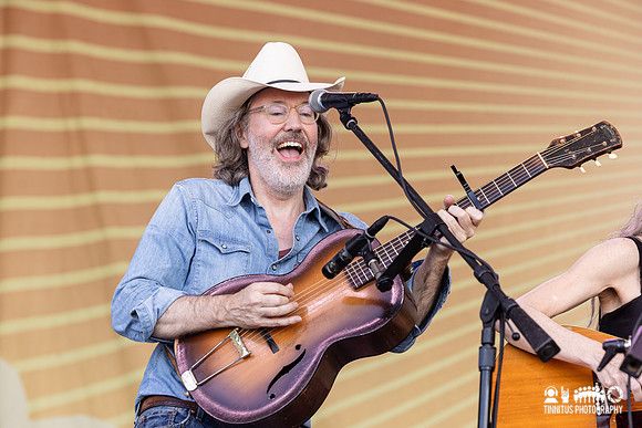 Gillian Welch and David Rawlings play acoustic Grateful Dead at Newport Folk Festival.