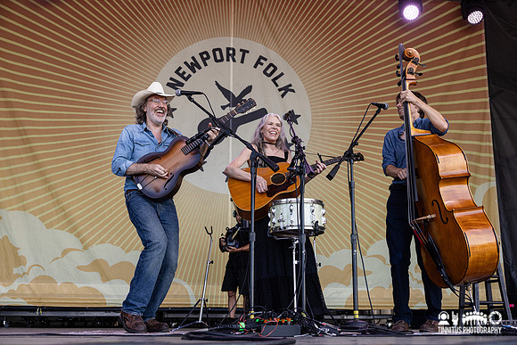 Gillian Welch and David Rawlings play acoustic Grateful Dead at Newport Folk Festival.