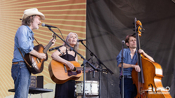 Gillian Welch and David Rawlings play acoustic Grateful Dead at Newport Folk Festival.