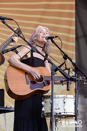 Gillian Welch and David Rawlings play acoustic Grateful Dead at Newport Folk Festival.