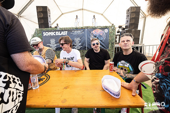 Turbonegro signing session