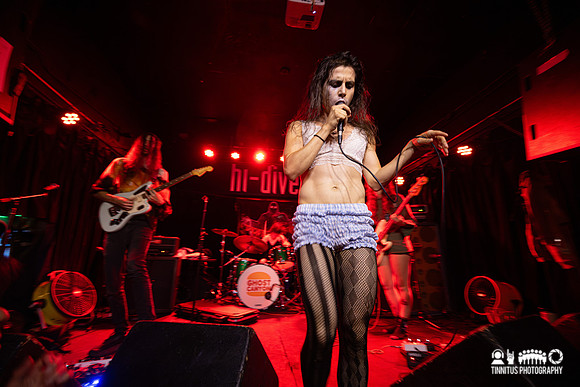 Watch Yourself Die in concert