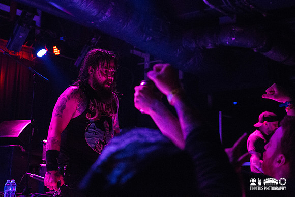 Ringworm in concert