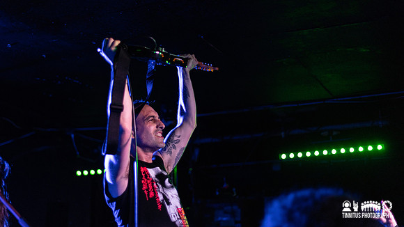 Cave In in concert