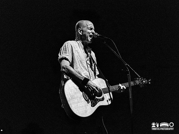 J Robbins in concert