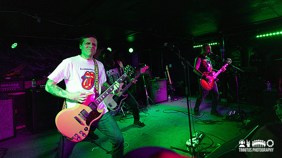 Cave In in concert
