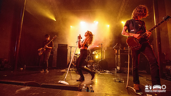 Electric Citizen in concert