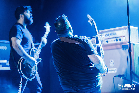 Glacier in concert