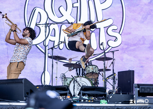 Q Tip Bandits in concert