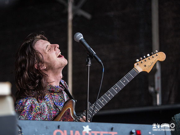 Foxygen in concert