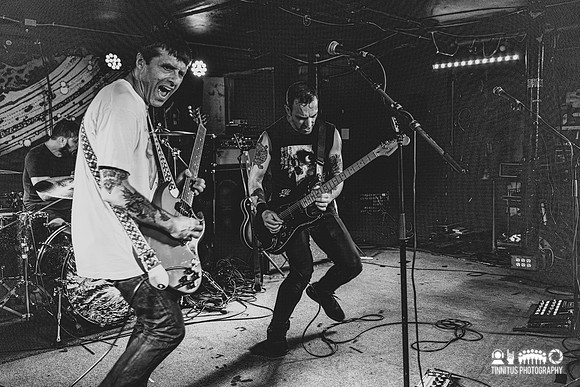 Cave In in concert
