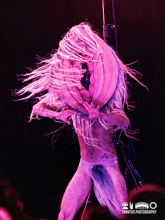 Peaches in concert