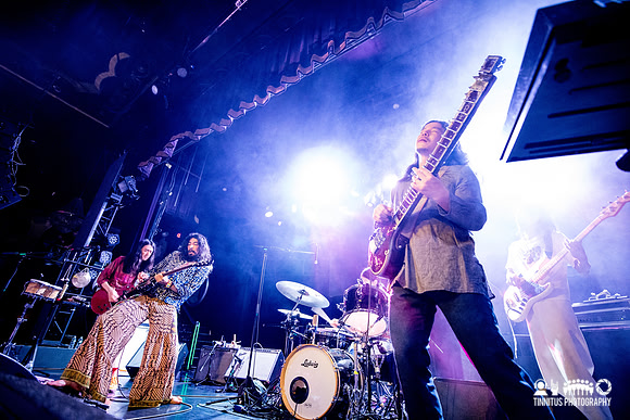 Kikagaku Moyo in concert
