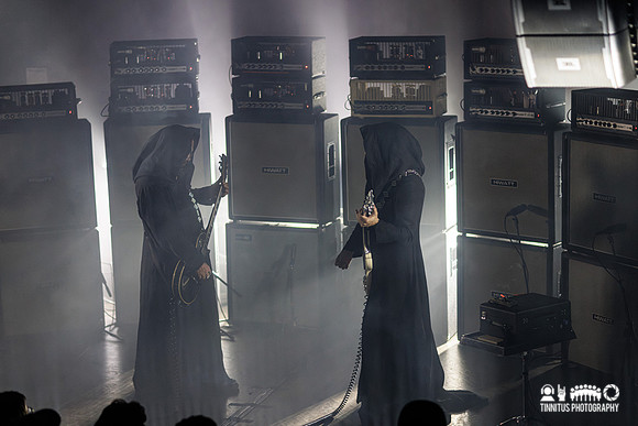 Sunn O))) in concert