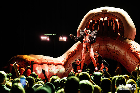 Peaches in concert