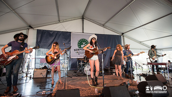 Nikki Lane in concert