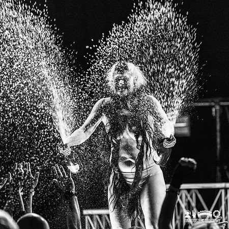 Peaches in concert