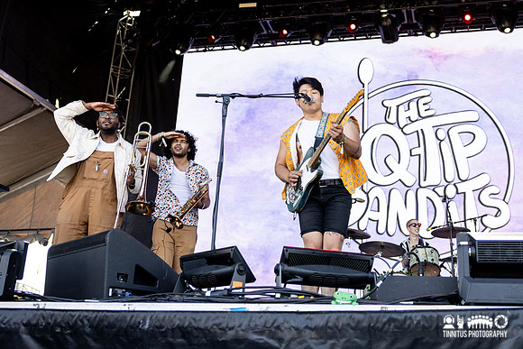 Q Tip Bandits in concert