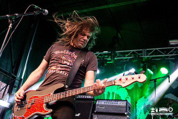 Repulsion in concert