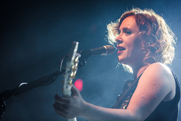Slowdive in concert
