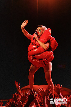 Peaches in concert