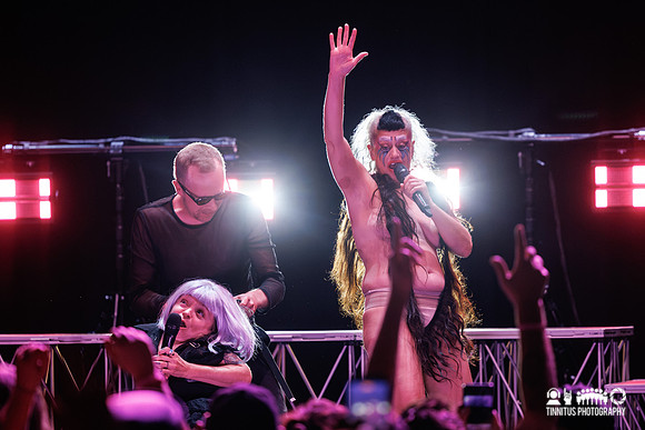 Peaches in concert