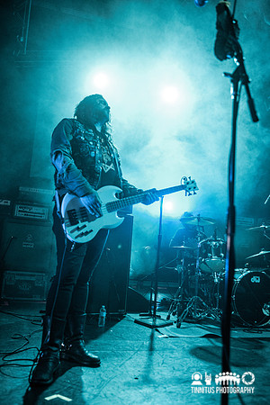 Acid Witch in concert
